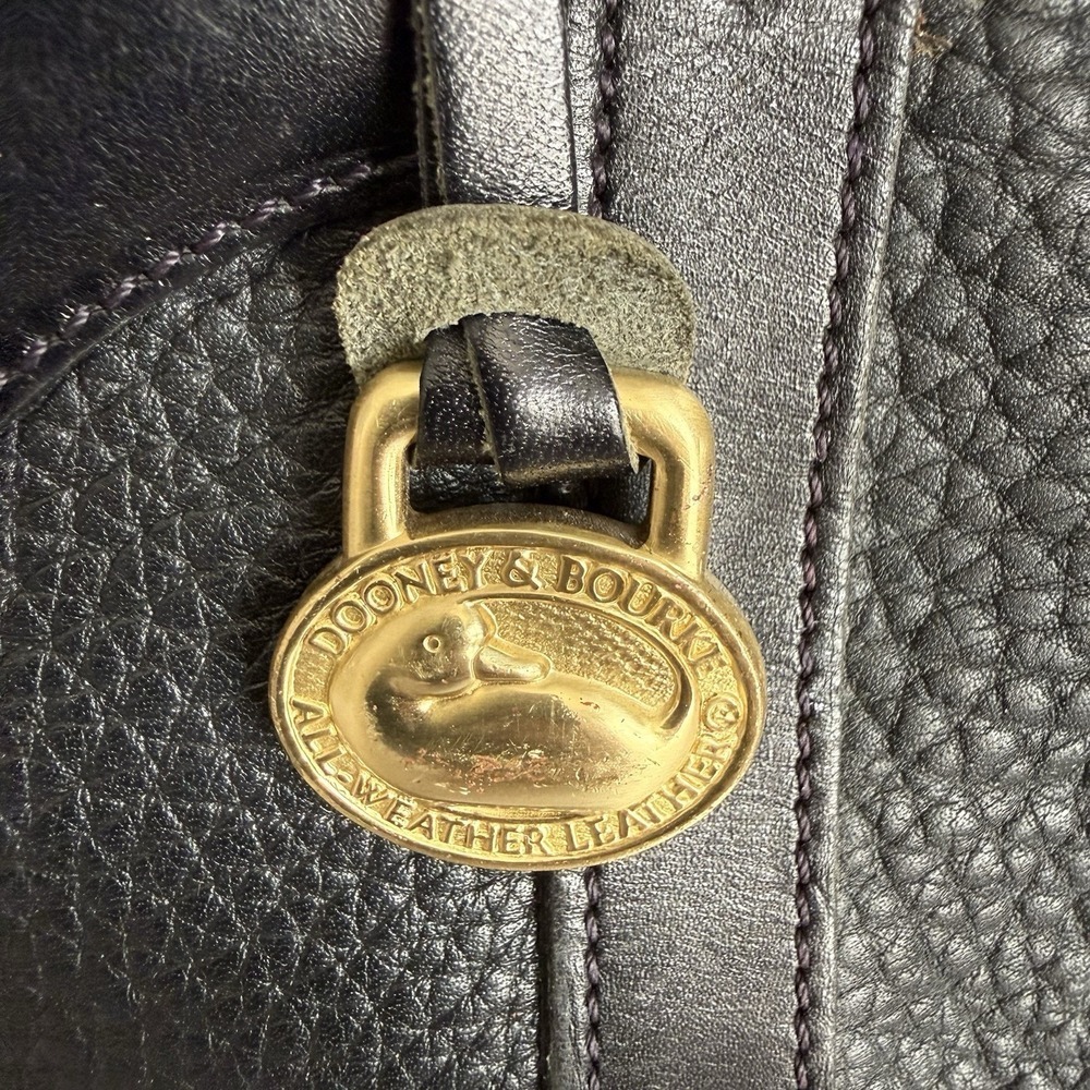 DOONEY & BOURKE CLASSIC MEDIUM SIZE BLACK PEBBLED LEATHER SHOULDER BAG PURSE - Picture 3 of 16